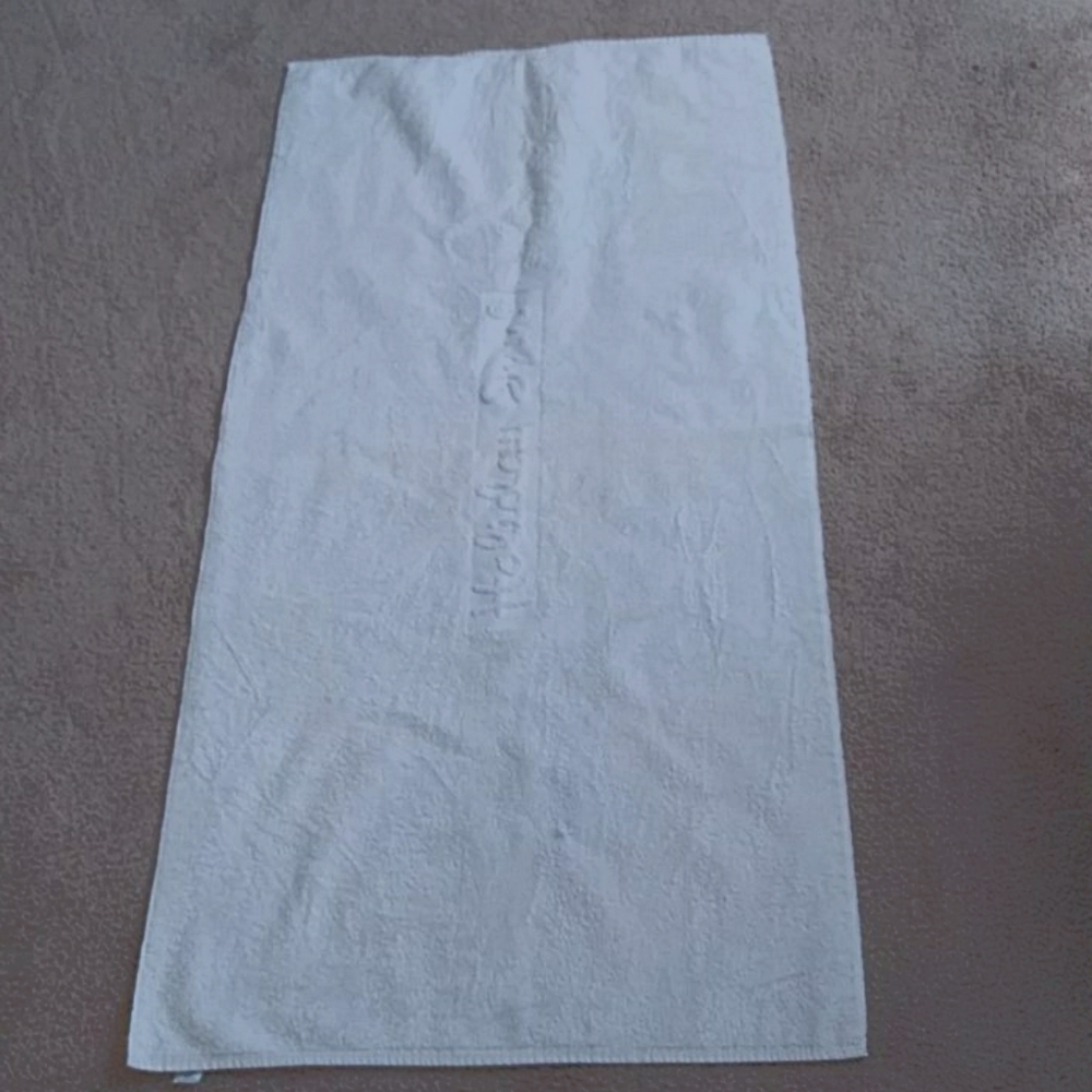 Vintage 1960's  Holiday Inn Bath or Pool Towel